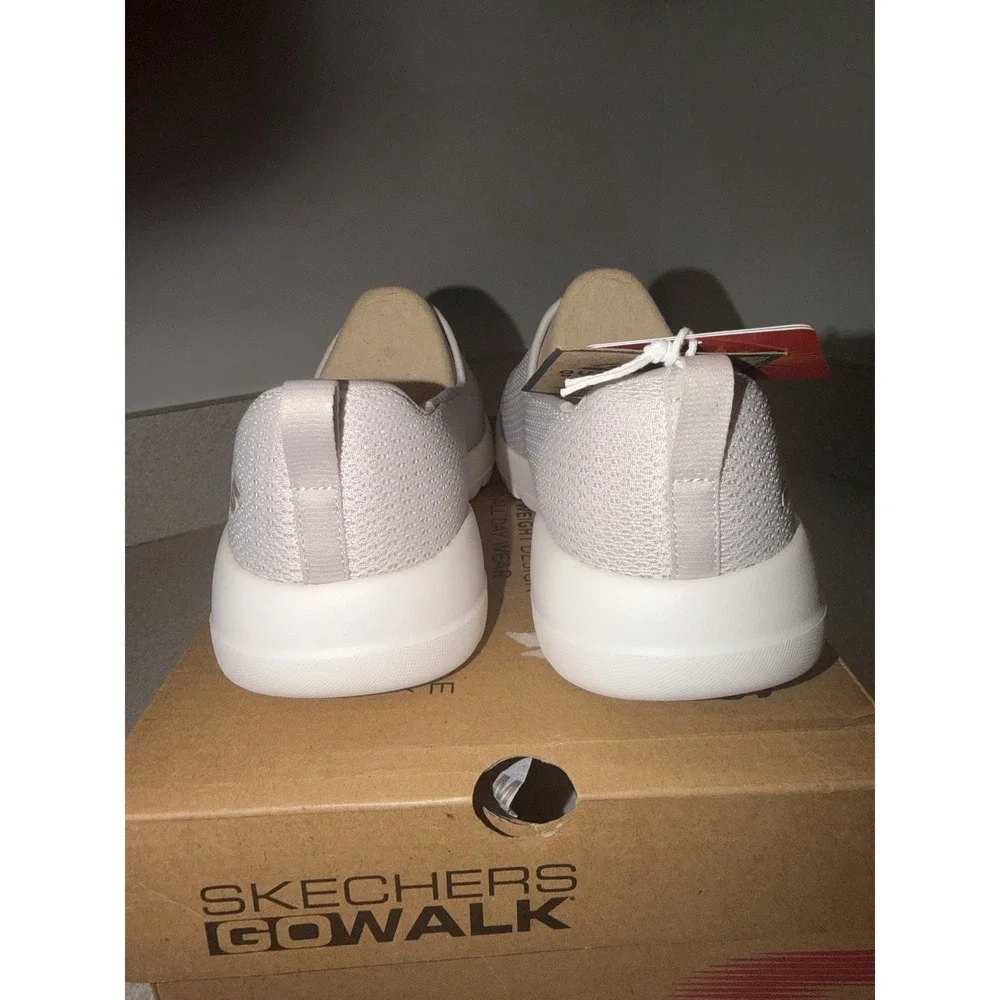 SKECHERS Go Walk Joy Aurora Natural Women's Slip On Sneakers Size 7 Wide Fit NWB